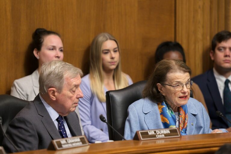 Falleció Dianne Feinstein, una mujer que dedicó tres décadas de su vida a representar a los californianos